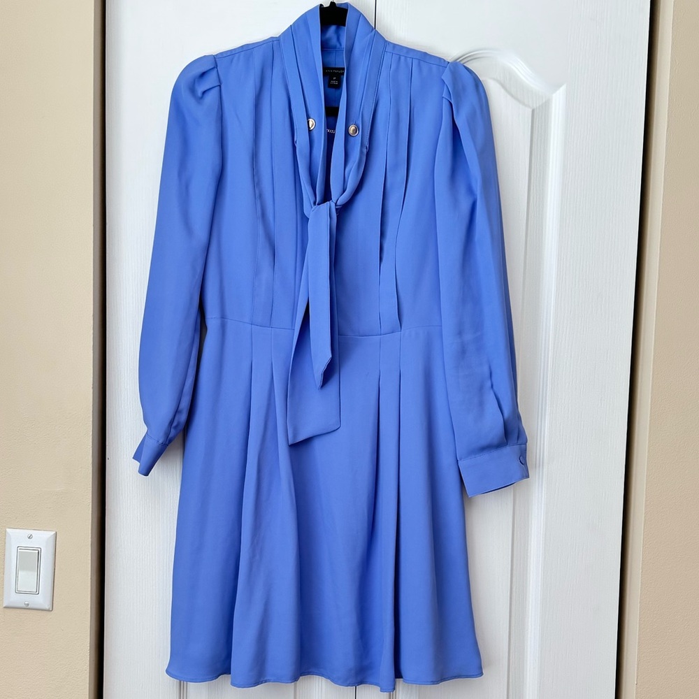Beautiful light purple Anne Taylor work dress with gold chain buttons
